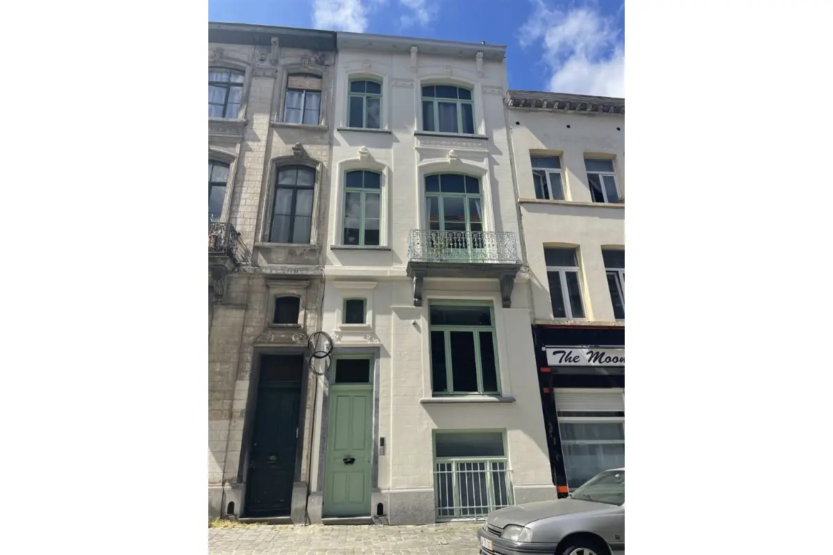Appartementsgebouw te  koop in Brussel 1000 963000.00€ 6 slaapkamers 275.00m² - Zoekertje 740711