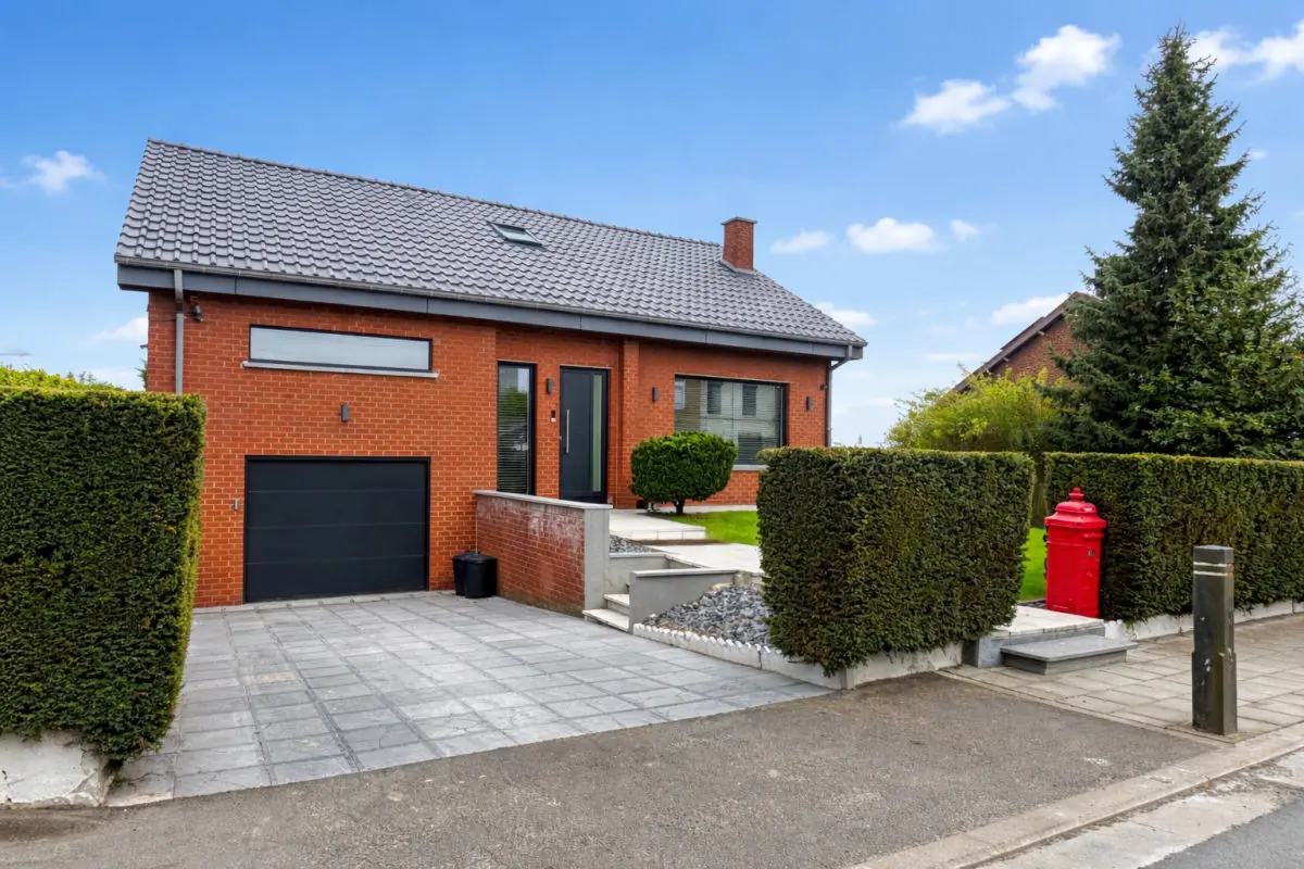 Huis te  huur in Bois-d'Haine 7170 1500.00€ 3 slaapkamers 136.00m² - Zoekertje 740366