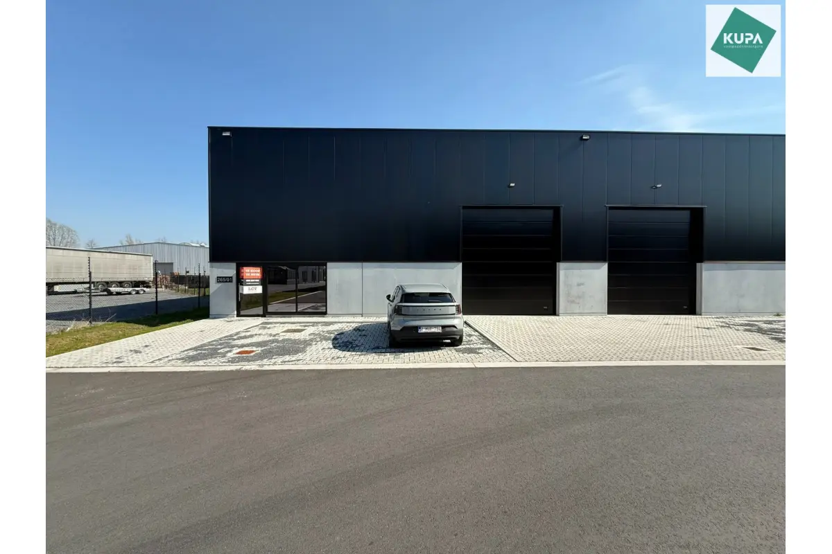 Commerce à vendre à Hooglede 8830 749700.00€  chambres 510.00m² - annonce 740692