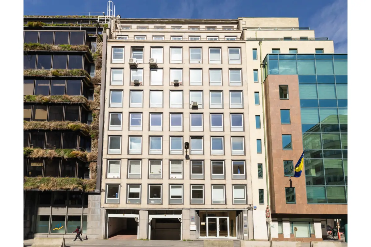 Commerce à vendre à Etterbeek 1040 390000.00€  chambres 145.00m² - annonce 740203