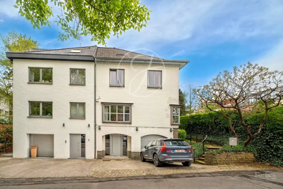 Maison à  à Uccle 1180 4100.00€ 5 chambres 310.00m² - annonce 740291