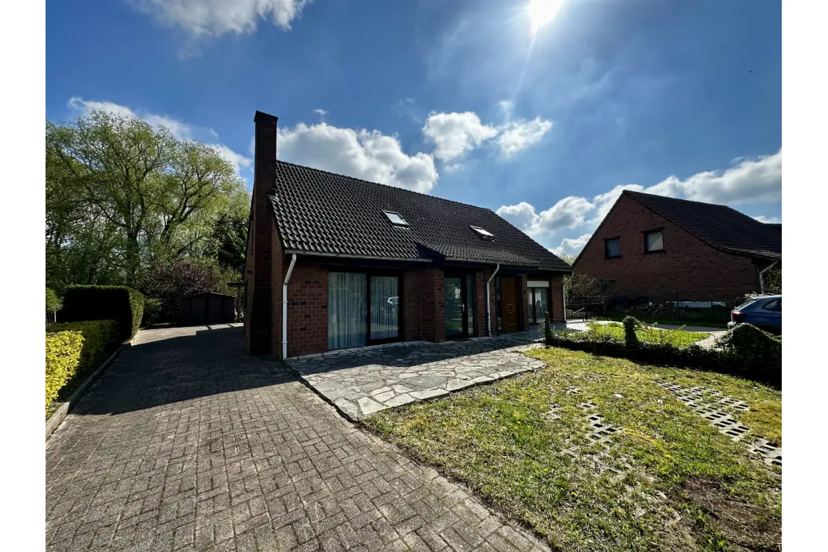 Huis te  huur in Edingen 7850 1050.00€ 3 slaapkamers 100.00m² - Zoekertje 740360