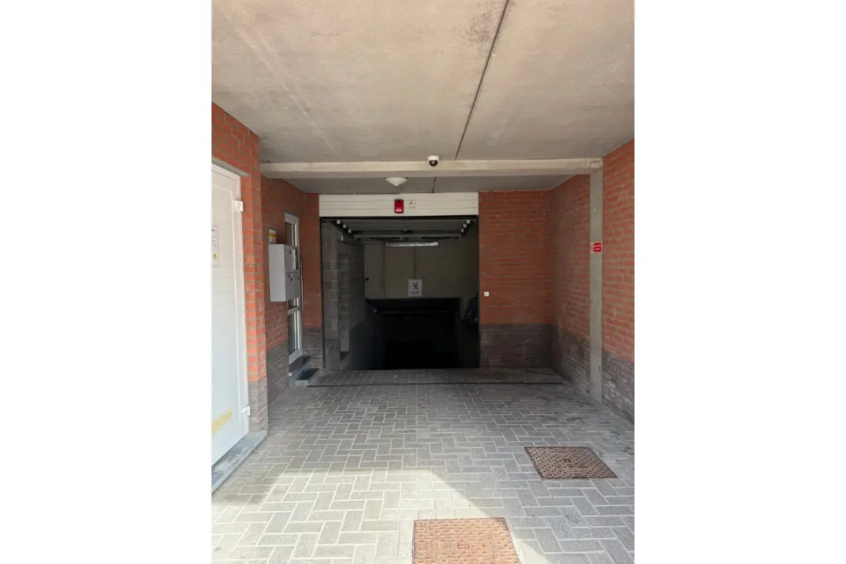 Parking & garage te  koop in Heist-aan-Zee 8301 85000.00€  slaapkamers m² - Zoekertje 741328