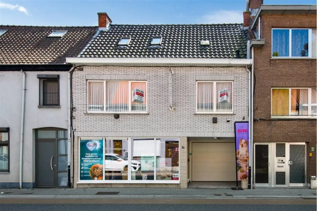 Commerce à vendre à Hamme 9220 349000.00€ 2 chambres 237.00m² - annonce 741325