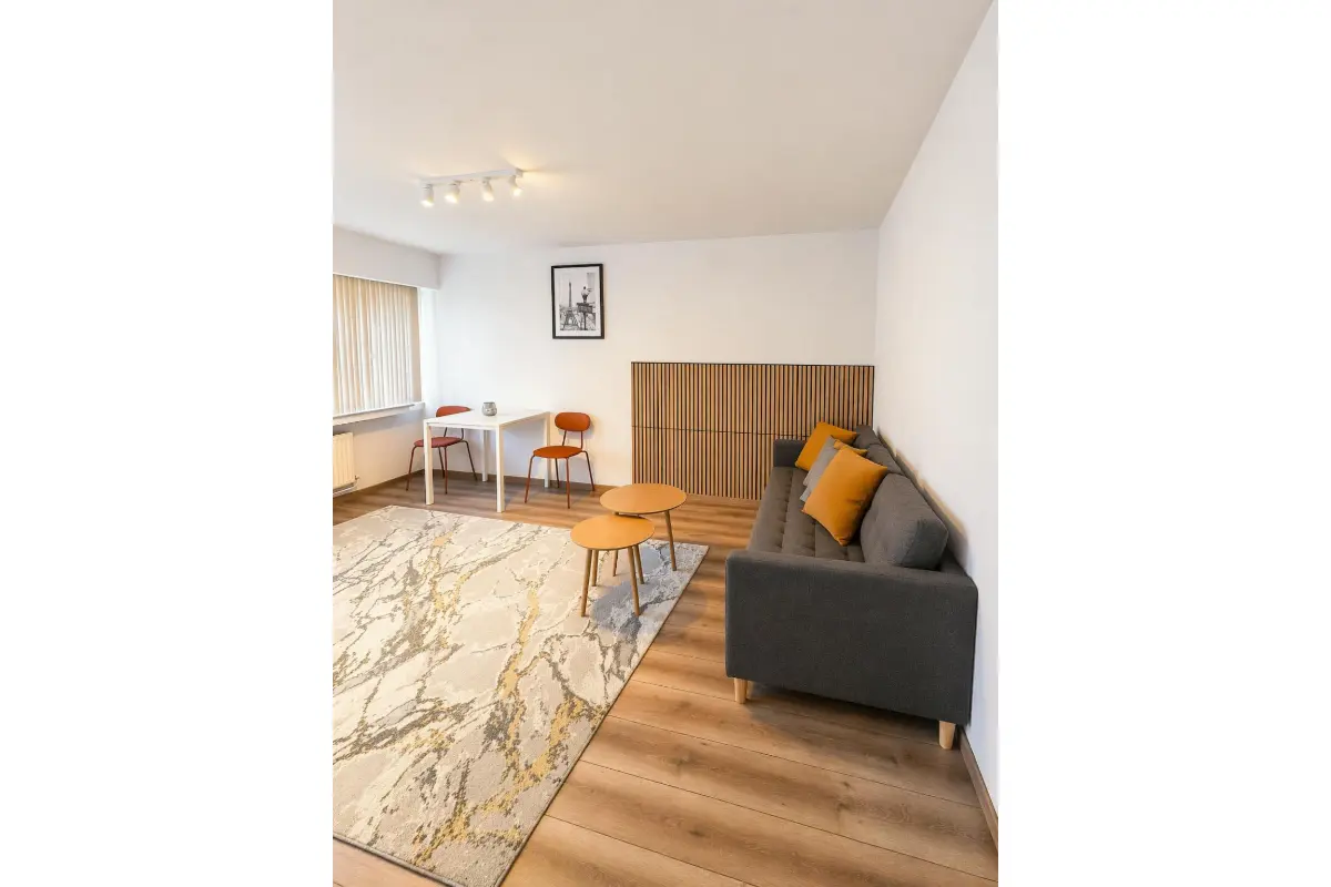 Appartement à louer à Evere 1140 990.00€  chambres m² - annonce 741458