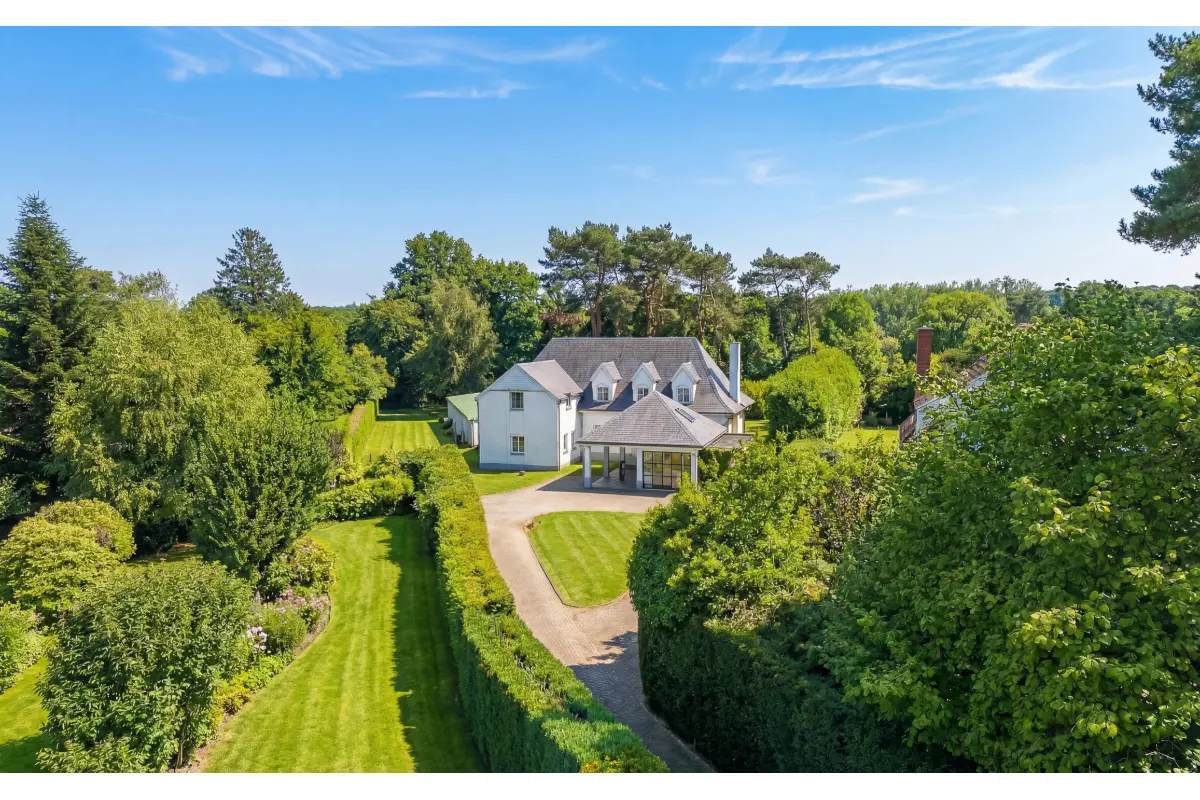 Huis te  in Alsemberg 1652 1349000.00€ 4 slaapkamers 291.00m² - Zoekertje 742300