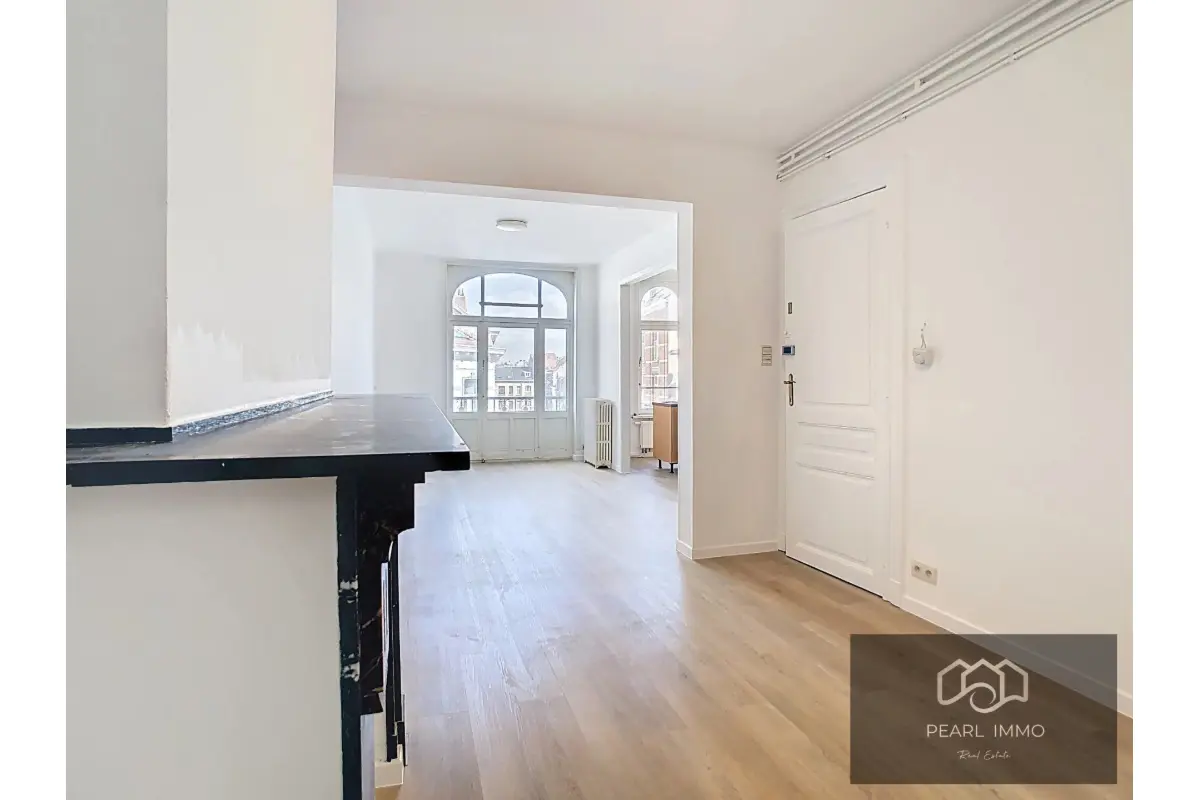 Appartement à louer à Saint-Gilles 1060 1100.00€ 1 chambres 60.00m² - annonce 742448