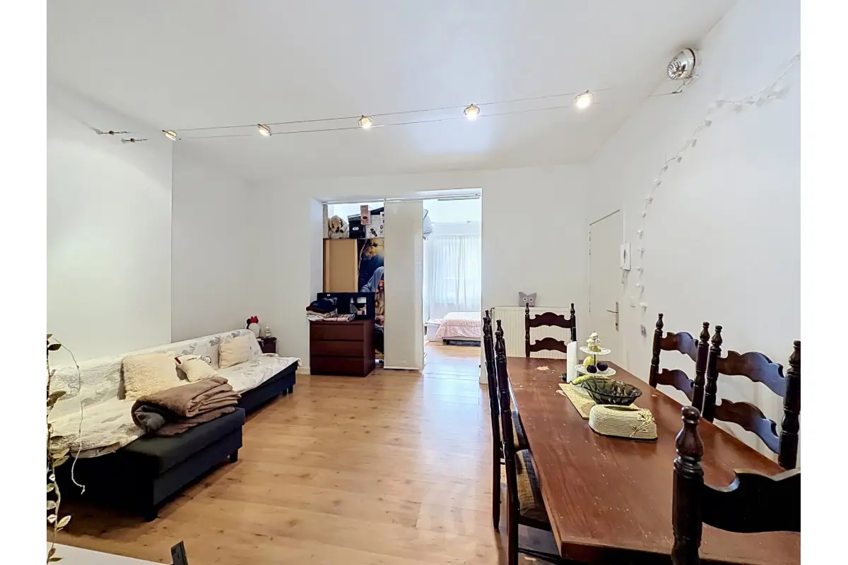 Benedenverdieping te  koop in Etterbeek 1040 245000.00€ 1 slaapkamers 64.00m² - Zoekertje 742140