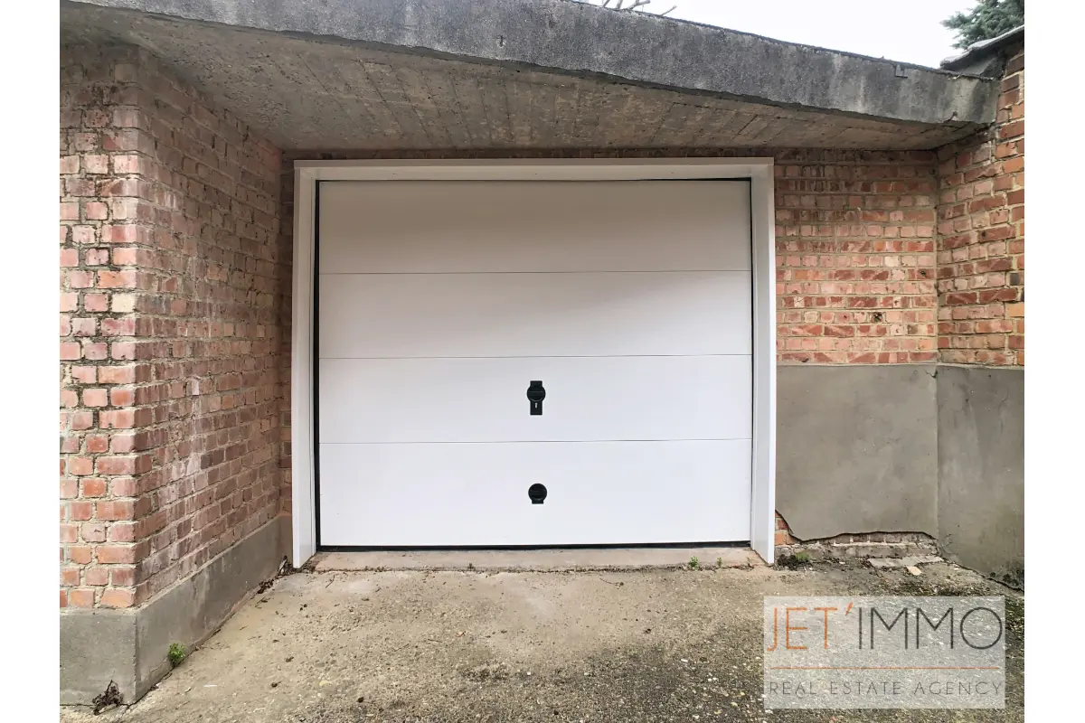 Parking & garage te  koop in Ganshoren 1083 30000.00€  slaapkamers m² - Zoekertje 742002