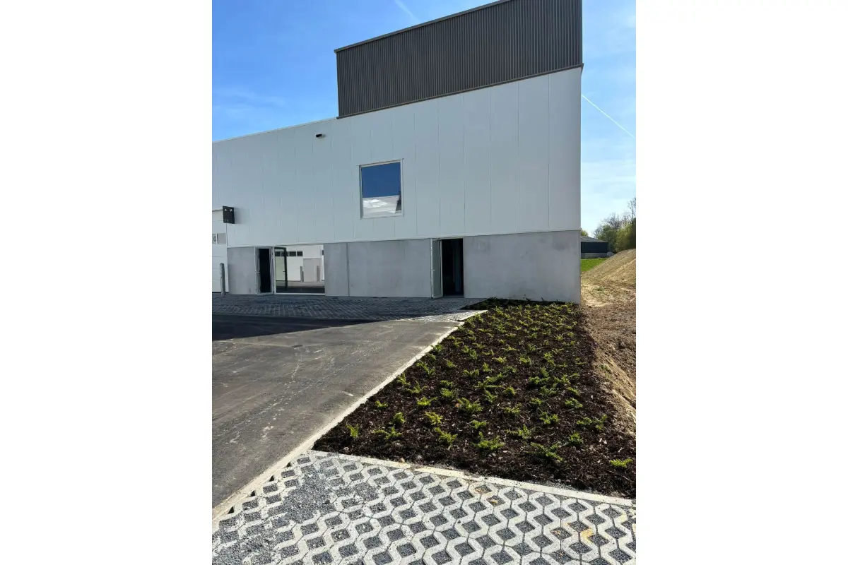 Handelszaak te  koop in Fernelmont 5380 894900.00€  slaapkamers 620.00m² - Zoekertje 741719