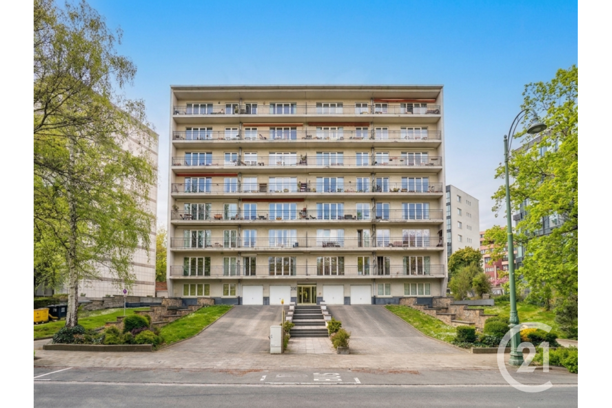 Appartement te  huur in Oudergem 1160 1400.00€ 2 slaapkamers 111.00m² - Zoekertje 742234