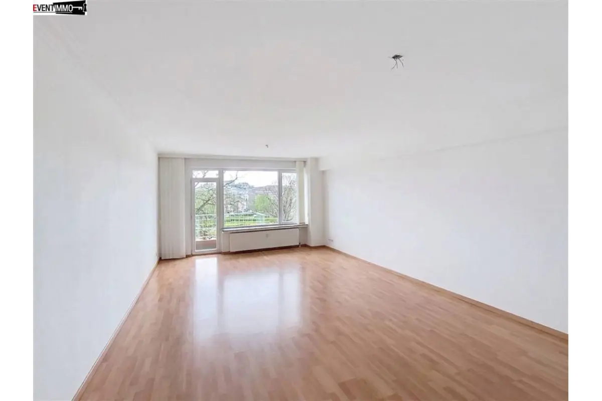 Appartement te  koop in Brussel 1000 360000.00€ 2 slaapkamers 92.00m² - Zoekertje 742045