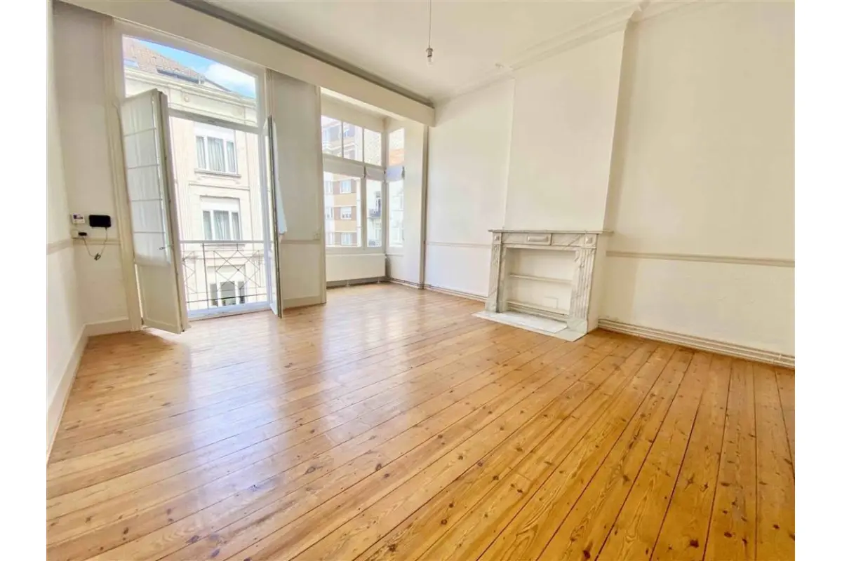 Appartement te  in Elsene 1050 1150.00€ 1 slaapkamers 68.00m² - Zoekertje 742154