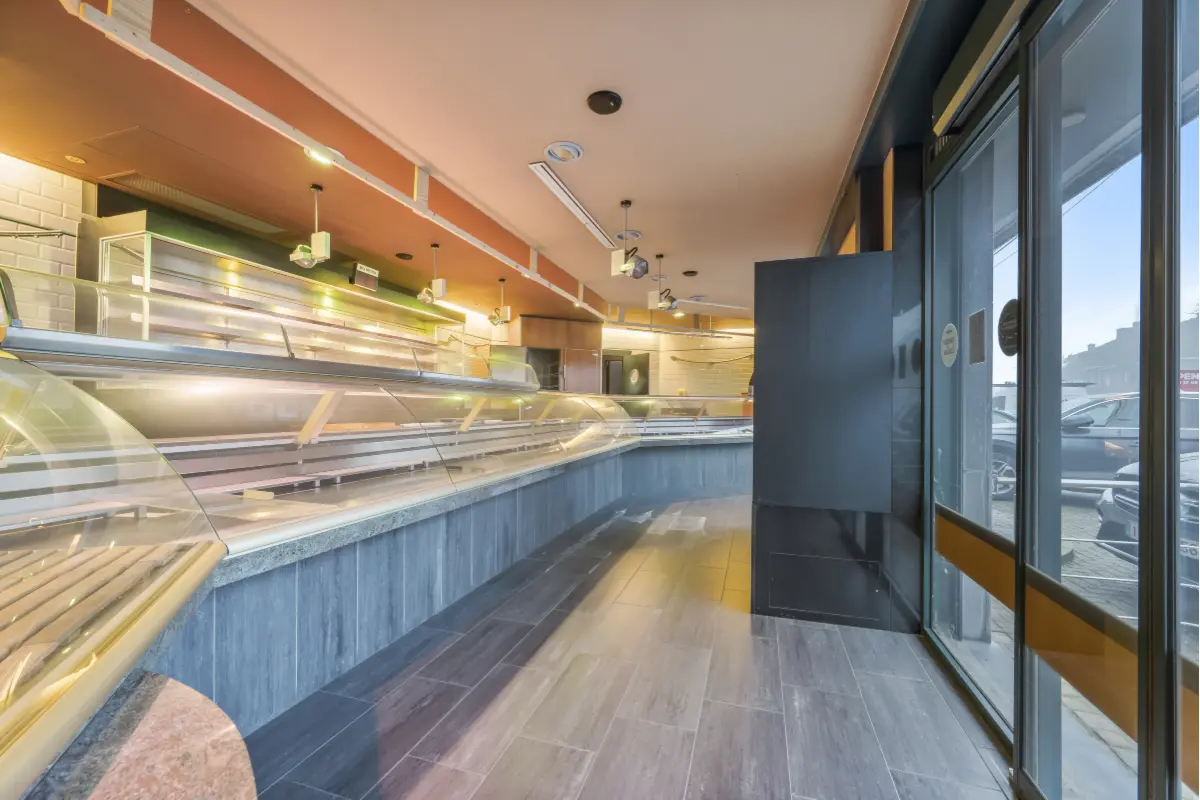 Handelszaak te  koop in Dendermonde 9200 199000.00€ 0 slaapkamers 360.00m² - Zoekertje 742093