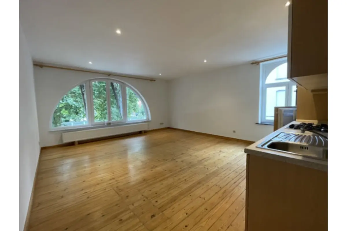 Appartement te  in Sint-Lambrechts-Woluwe 1200 1100.00€ 1 slaapkamers 70.00m² - Zoekertje 741644