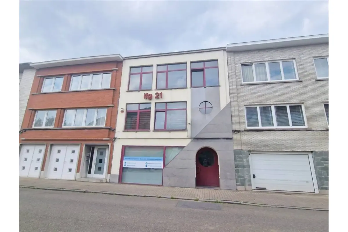 Handelszaak te  in Strombeek-Bever 1853 1280.00€ 2 slaapkamers 100.00m² - Zoekertje 743487