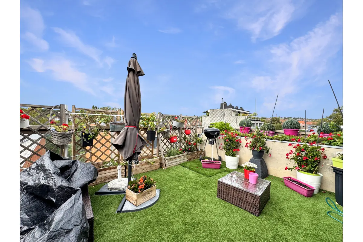 Penthouse te  koop in Neder-Over-Heembeek 1120 350000.00€ 3 slaapkamers 100.00m² - Zoekertje 742632