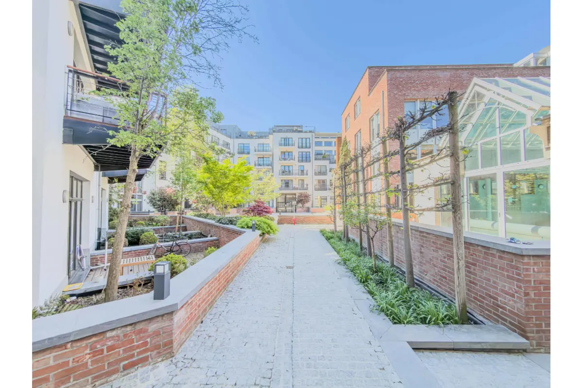 Appartement te  koop in Brussel 1000 399000.00€ 1 slaapkamers 92.00m² - Zoekertje 742621