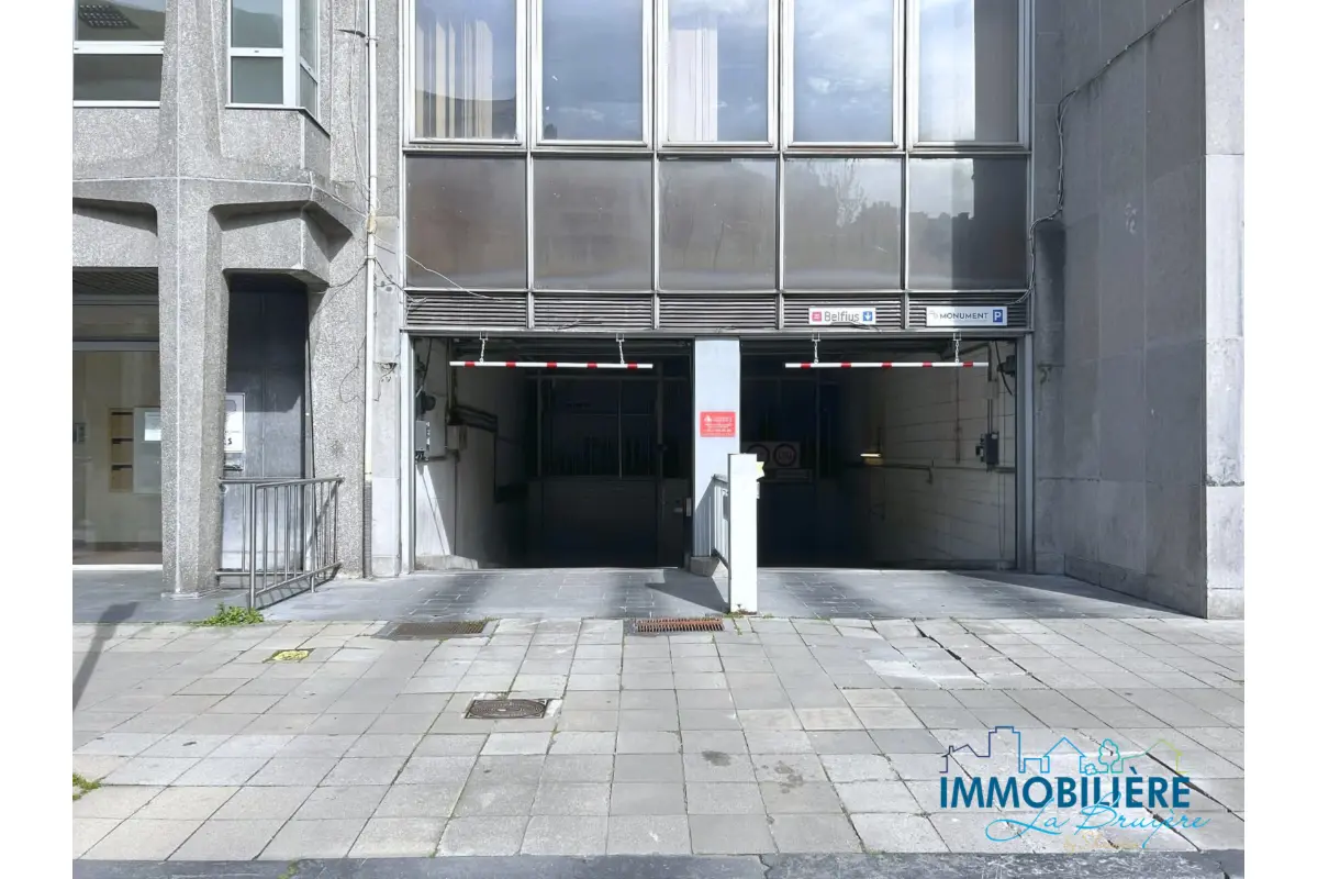 Parking & garage te  huur in Luik 4000 120.00€  slaapkamers m² - Zoekertje 742594