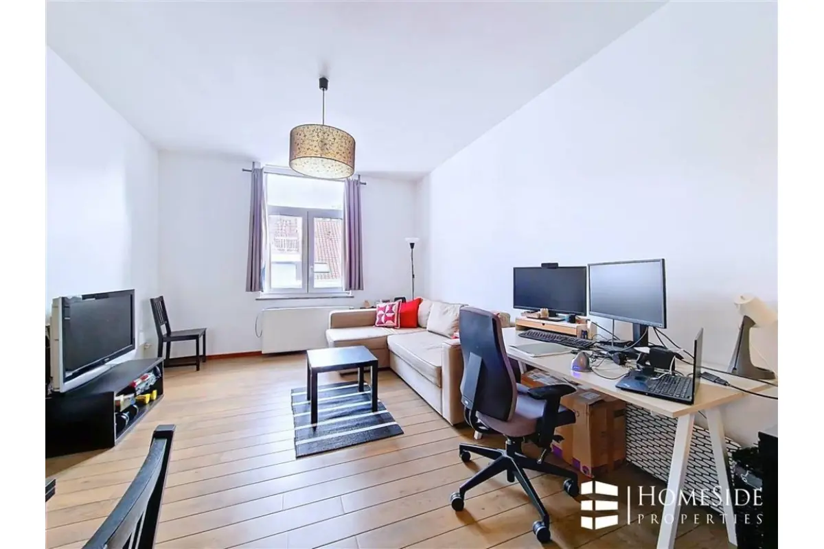 Appartement te  huur in Brussel 1000 900.00€ 1 slaapkamers 50.00m² - Zoekertje 743486