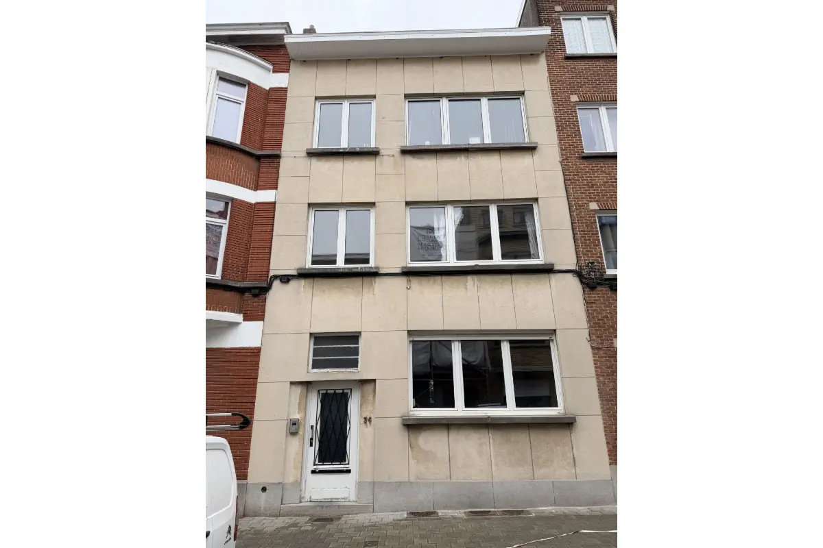 Appartement te  in Ukkel 1180 225000.00€ 1 slaapkamers 71.00m² - Zoekertje 743188