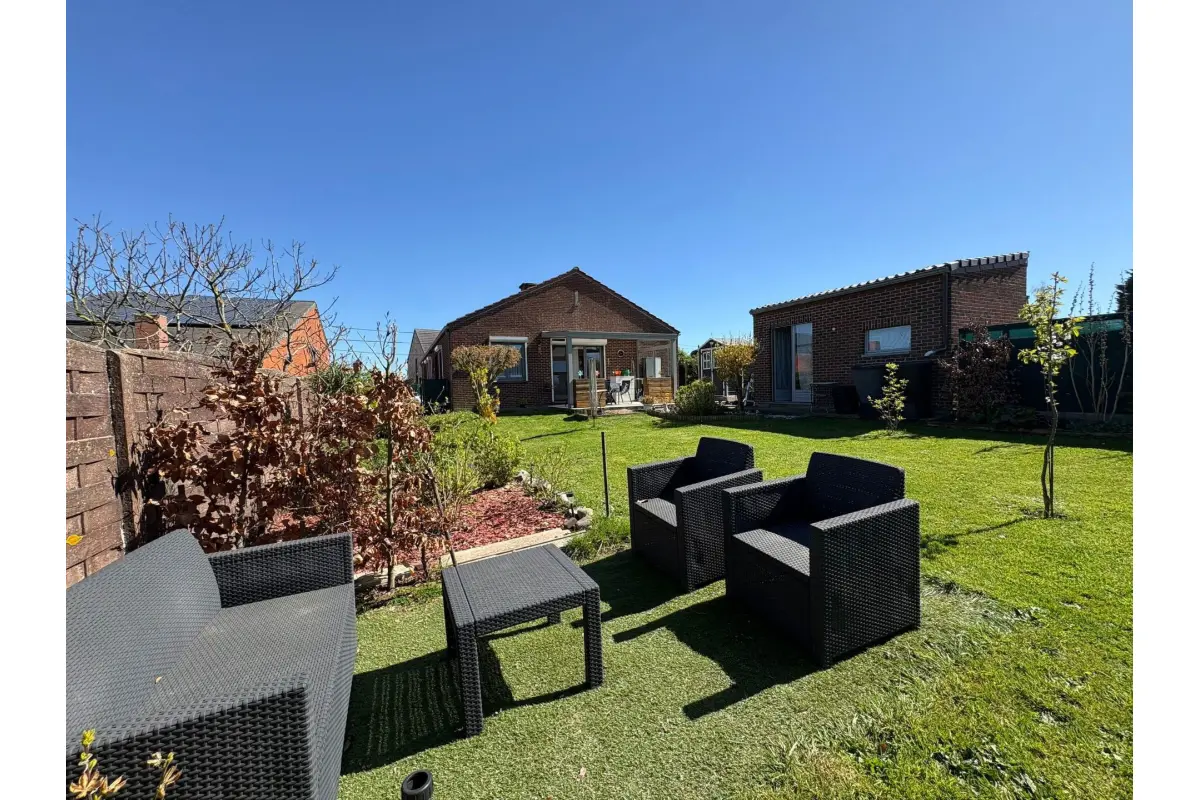 Villa te  koop in Boussu 7300 265000.00€ 3 slaapkamers m² - Zoekertje 742617