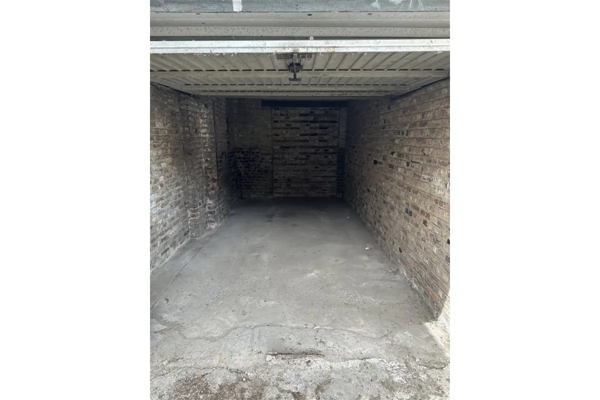 Parking & garage te  huur in Châtelineau 6200 75.00€  slaapkamers m² - Zoekertje 742920