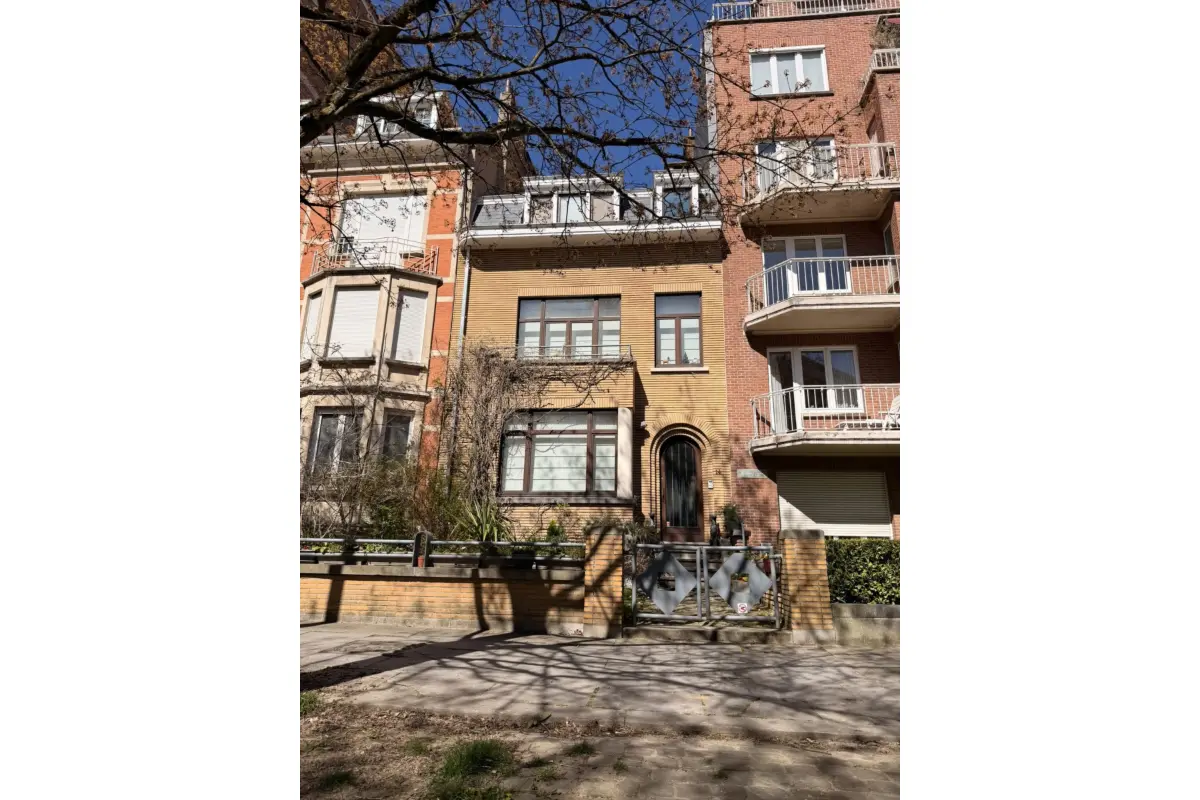 Huis te  huur in Elsene 1050 3300.00€ 5 slaapkamers 320.00m² - Zoekertje 743657