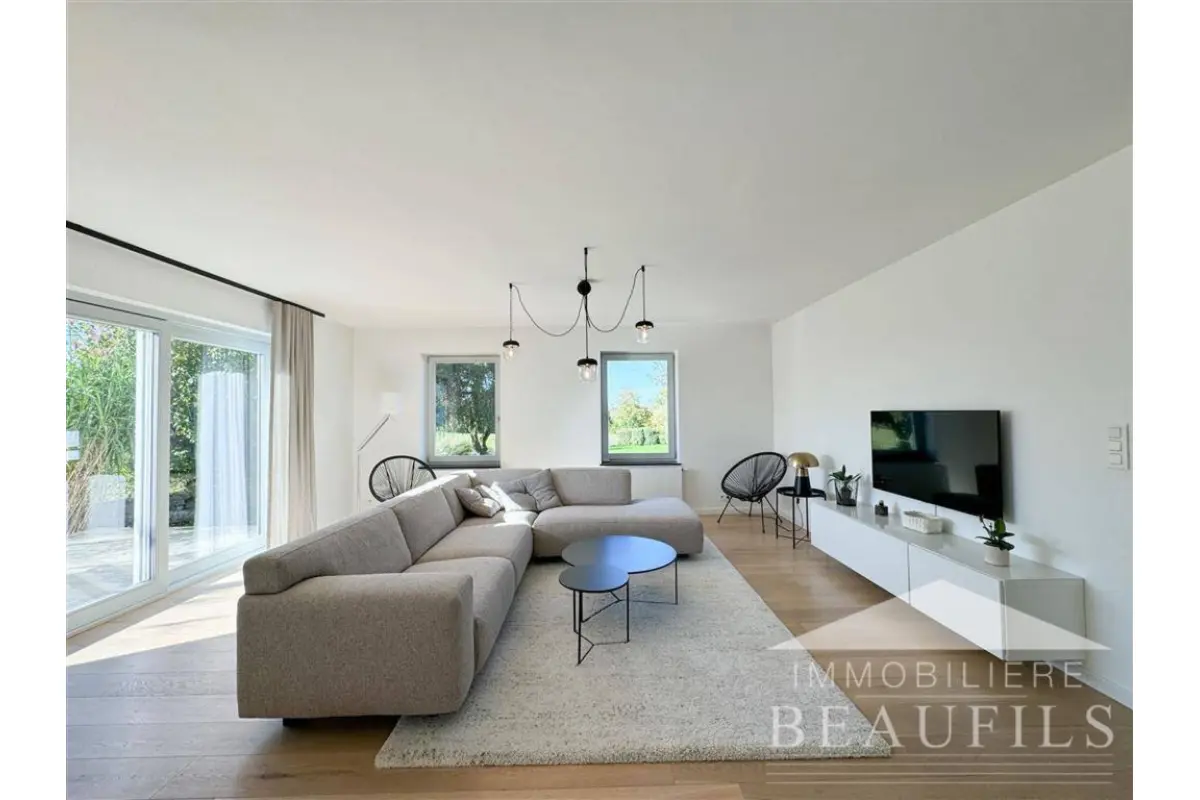 Huis te  huur in Arquennes 7181 1700.00€ 3 slaapkamers 193.00m² - Zoekertje 743829