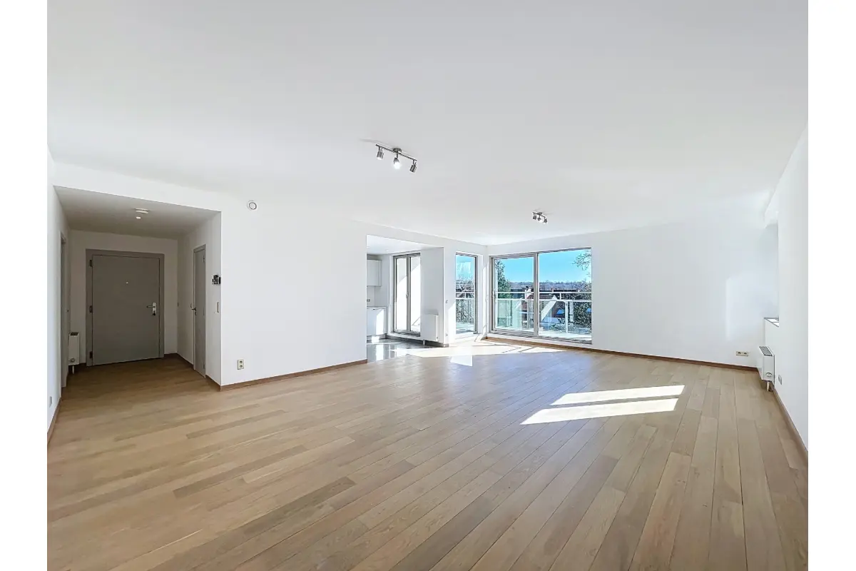 Appartement te  huur in Ukkel 1180 1950.00€ 3 slaapkamers 148.00m² - Zoekertje 744046