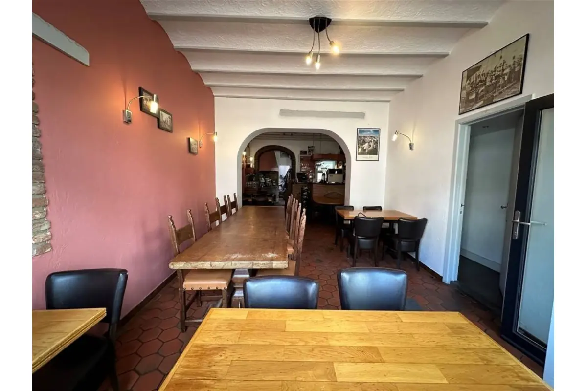 Commerce à vendre à Lodelinsart 6042 200000.00€ 3 chambres 137.41m² - annonce 743926