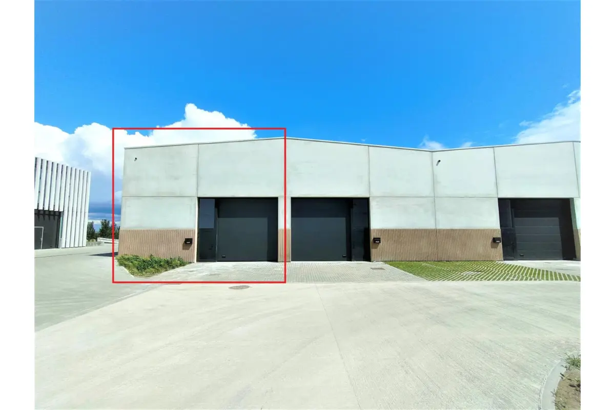 Handelszaak te  huur in Haren 1130 2500.00€  slaapkamers 239.00m² - Zoekertje 744002