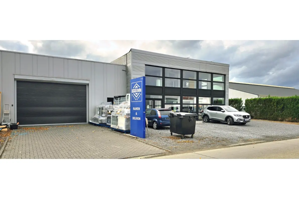 Commerce à vendre à Herck-la-Ville 3540 750000.00€  chambres m² - annonce 743615