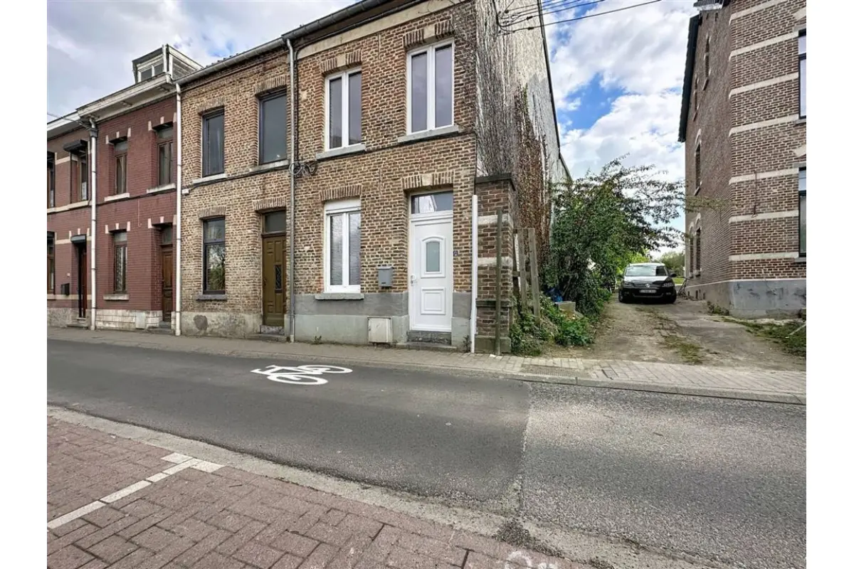 Huis te  huur in Geldenaken 1370 1250.00€ 3 slaapkamers 120.00m² - Zoekertje 744028