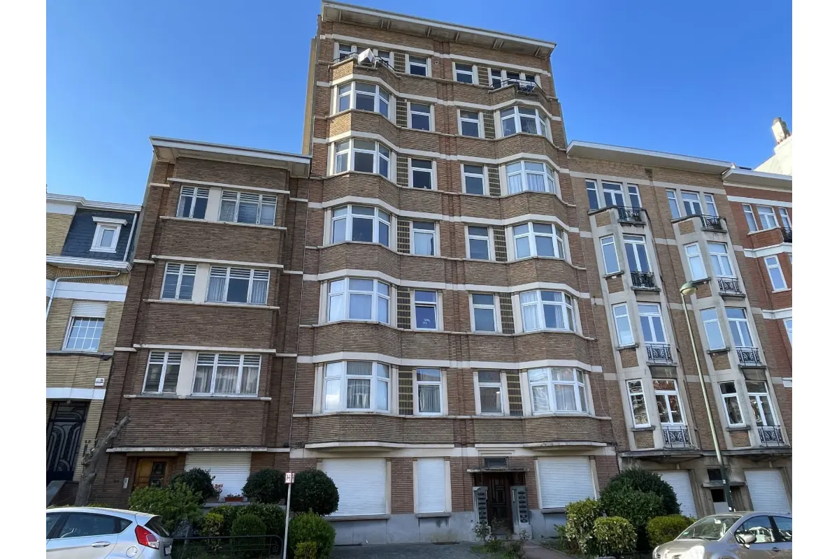 Appartement à  à Woluwe-Saint-Lambert 1200 245000.00€ 1 chambres 66.00m² - annonce 744082