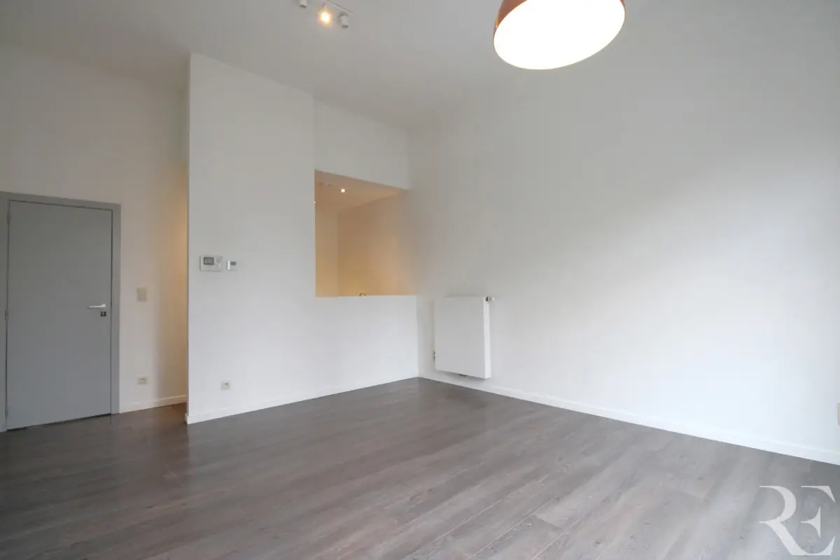 Appartement te  huur in Brussel 1000 1300.00€ 1 slaapkamers 65.00m² - Zoekertje 743576