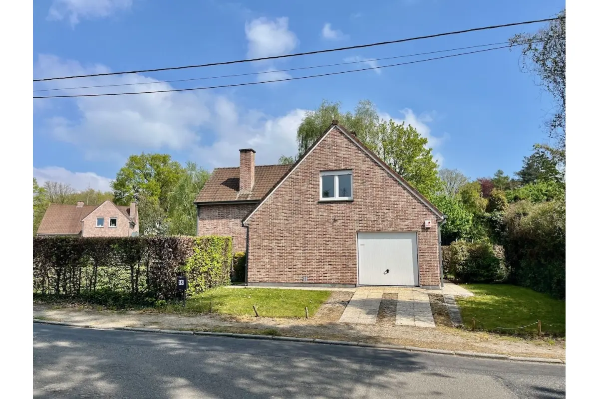 Huis te  huur in Casteau 7061 2000.00€ 4 slaapkamers 181.00m² - Zoekertje 744018