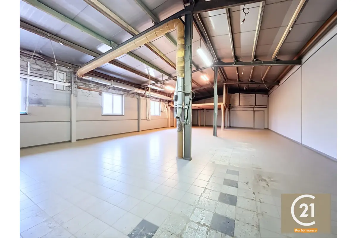 Commerce à vendre à Lembeek 1502 360000.00€  chambres 269.00m² - annonce 743794