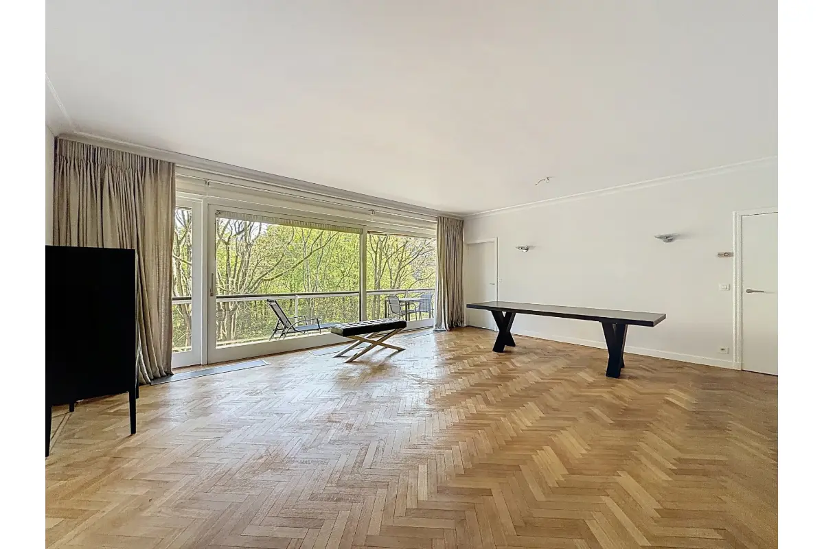 Appartement te  huur in Ukkel 1180 1600.00€ 2 slaapkamers 136.00m² - Zoekertje 744074