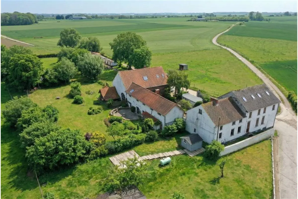 Autre à vendre à Incourt 1315 995000.00€ 9 chambres 561.00m² - annonce 744111
