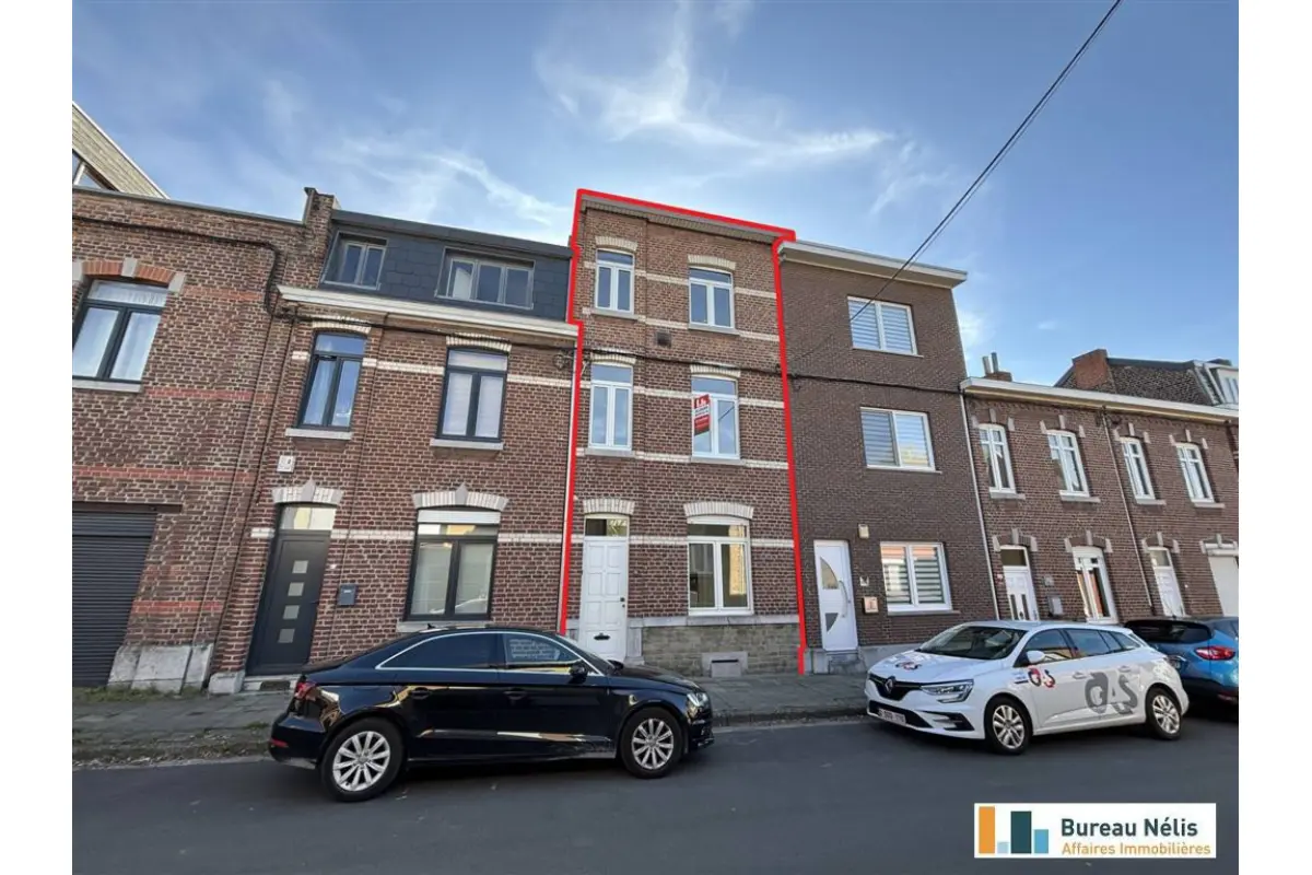 Huis te  huur in Saint-Nicolas 4420 900.00€ 3 slaapkamers 135.00m² - Zoekertje 743870