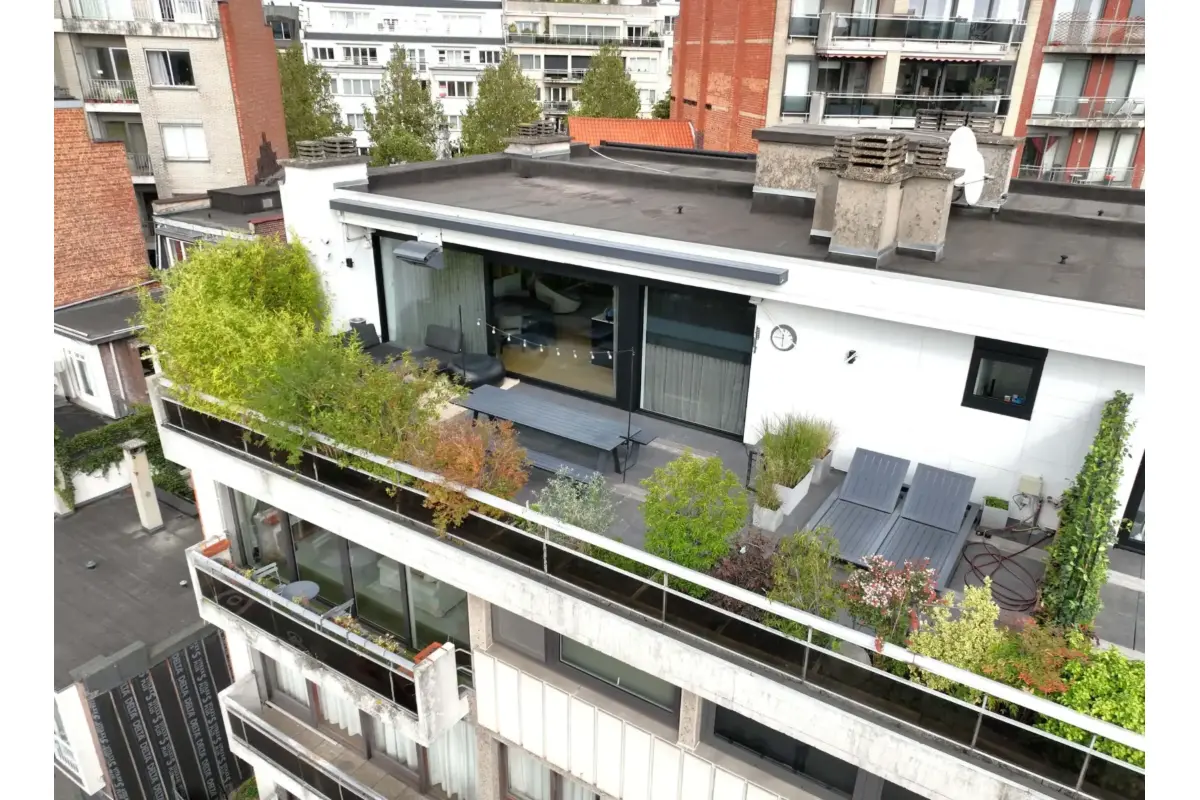 Appartement te  huur in Ukkel 1180 2600.00€ 2 slaapkamers 120.00m² - Zoekertje 743574