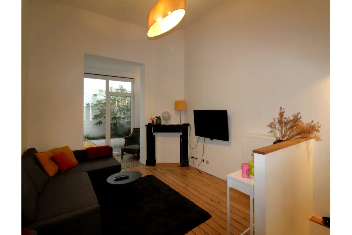 Benedenverdieping te  in Brussel 1000 1200.00€ 1 slaapkamers 65.00m² - Zoekertje 744605