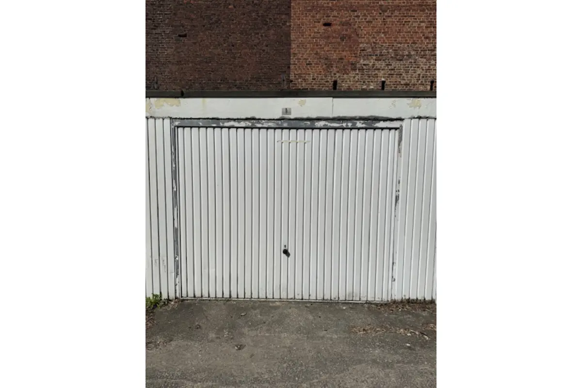 Parking & garage te  huur in Marcinelle 6001 85.00€  slaapkamers m² - Zoekertje 744537