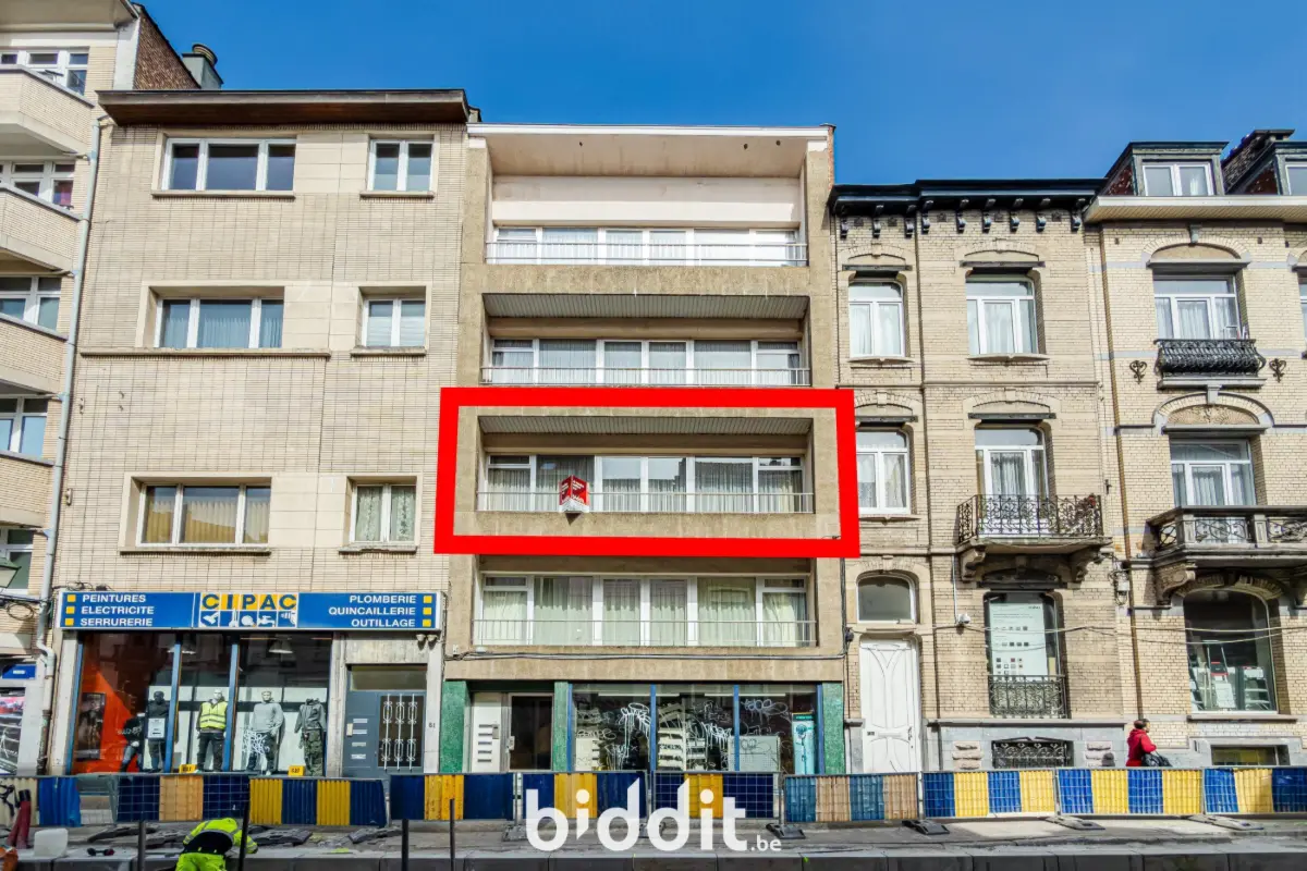 Appartement te  koop in Sint-Gillis 1060 275000.00€ 2 slaapkamers m² - Zoekertje 744654