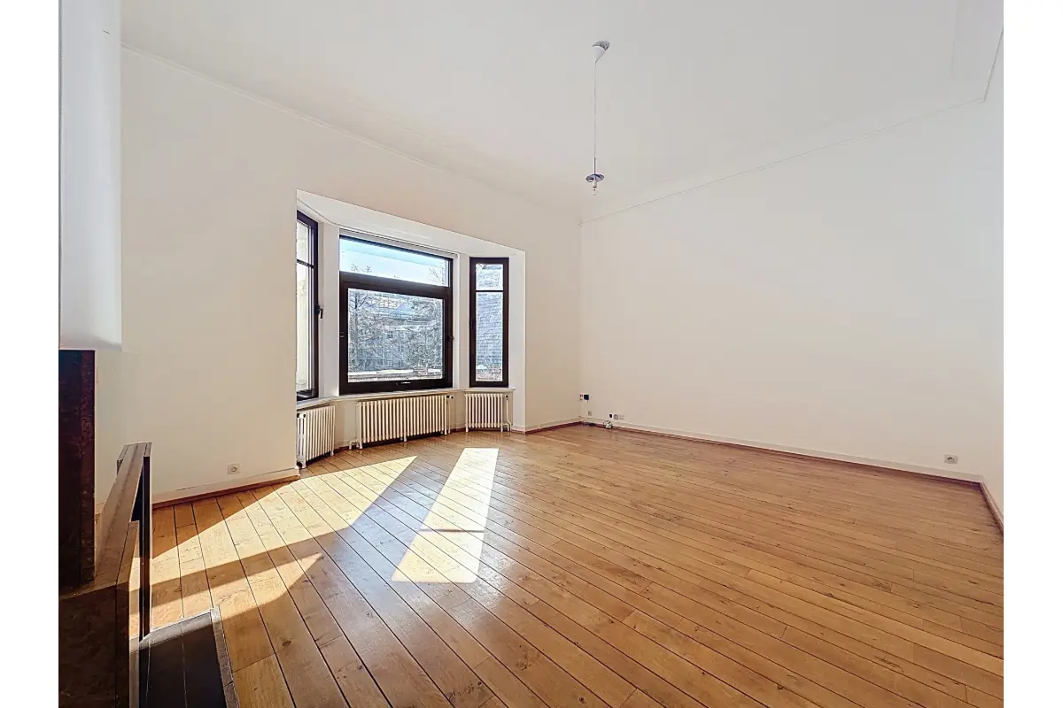 Appartement te  in Elsene 1050 1800.00€ 2 slaapkamers 124.00m² - Zoekertje 745262