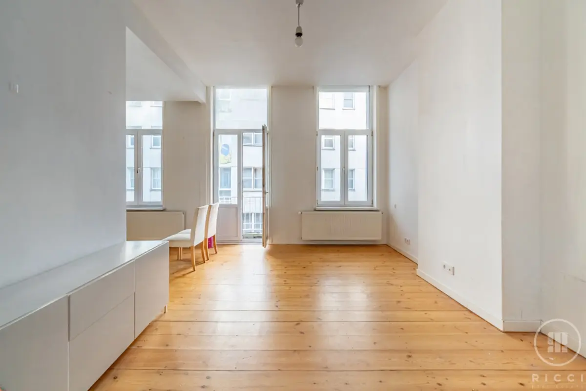 Appartement à vendre à Saint-Josse-ten-Noode 1210 219000.00€ 2 chambres 80.00m² - annonce 745541