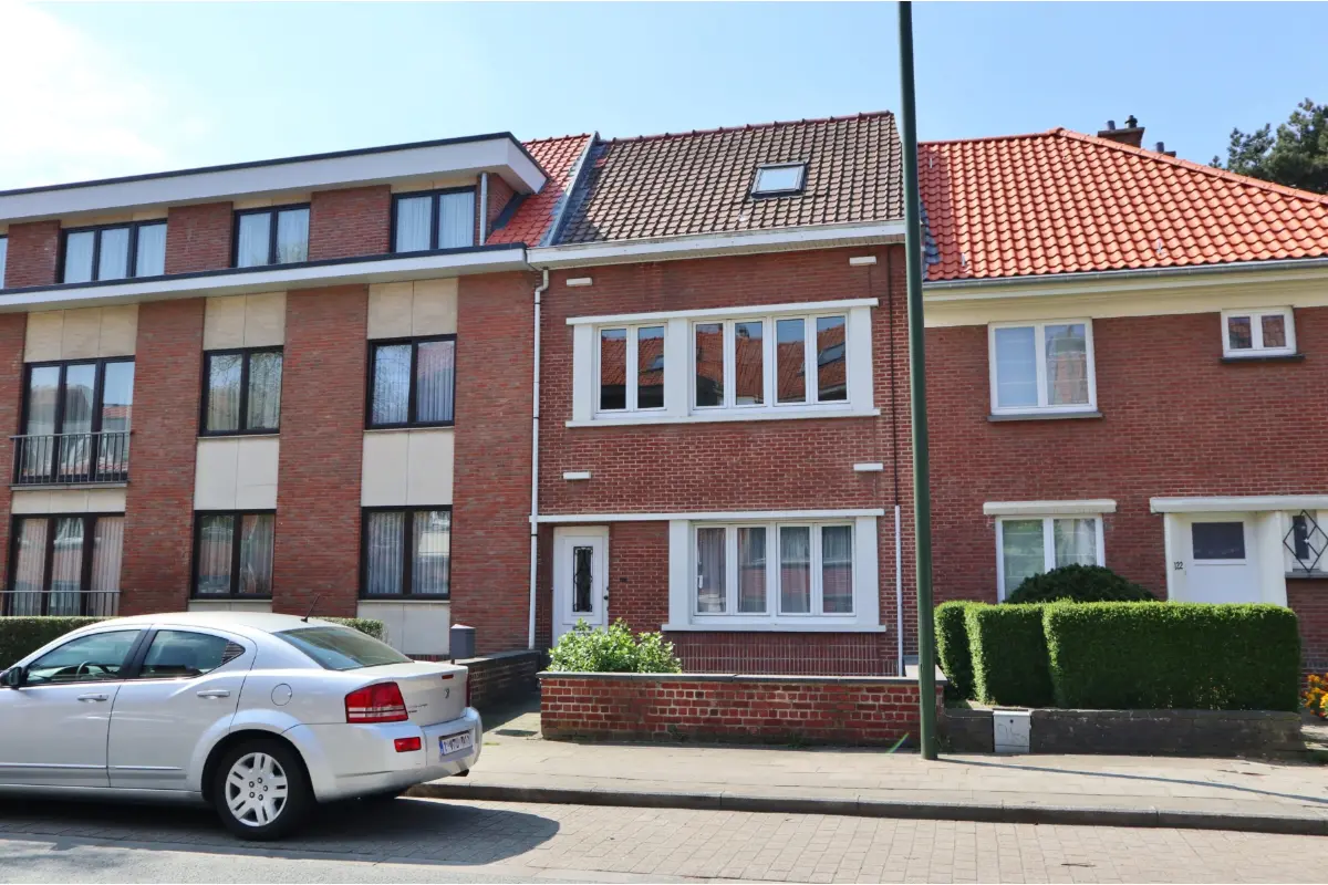 Huis te  huur in Sint-Pieters-Woluwe 1150 2450.00€ 3 slaapkamers 150.00m² - Zoekertje 745817