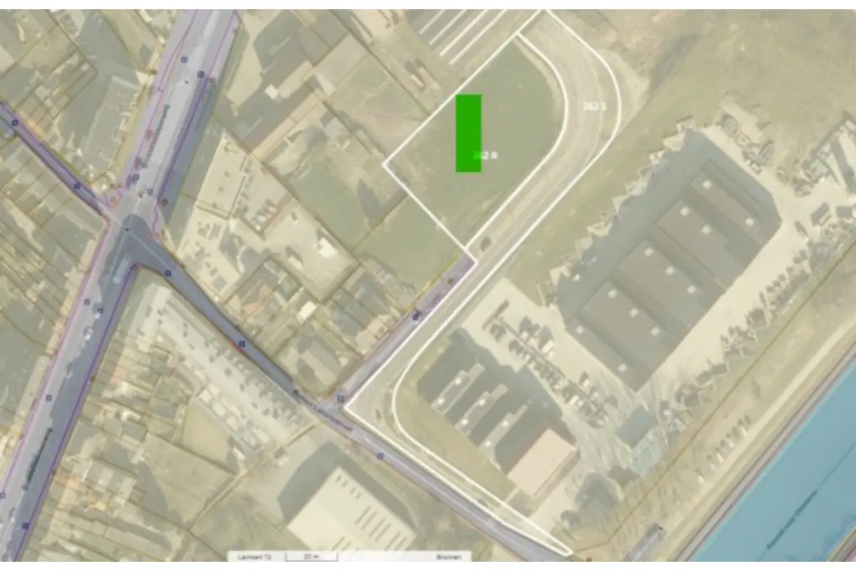 Grond te  koop in Hal 1500 920000.00€  slaapkamers m² - Zoekertje 745734