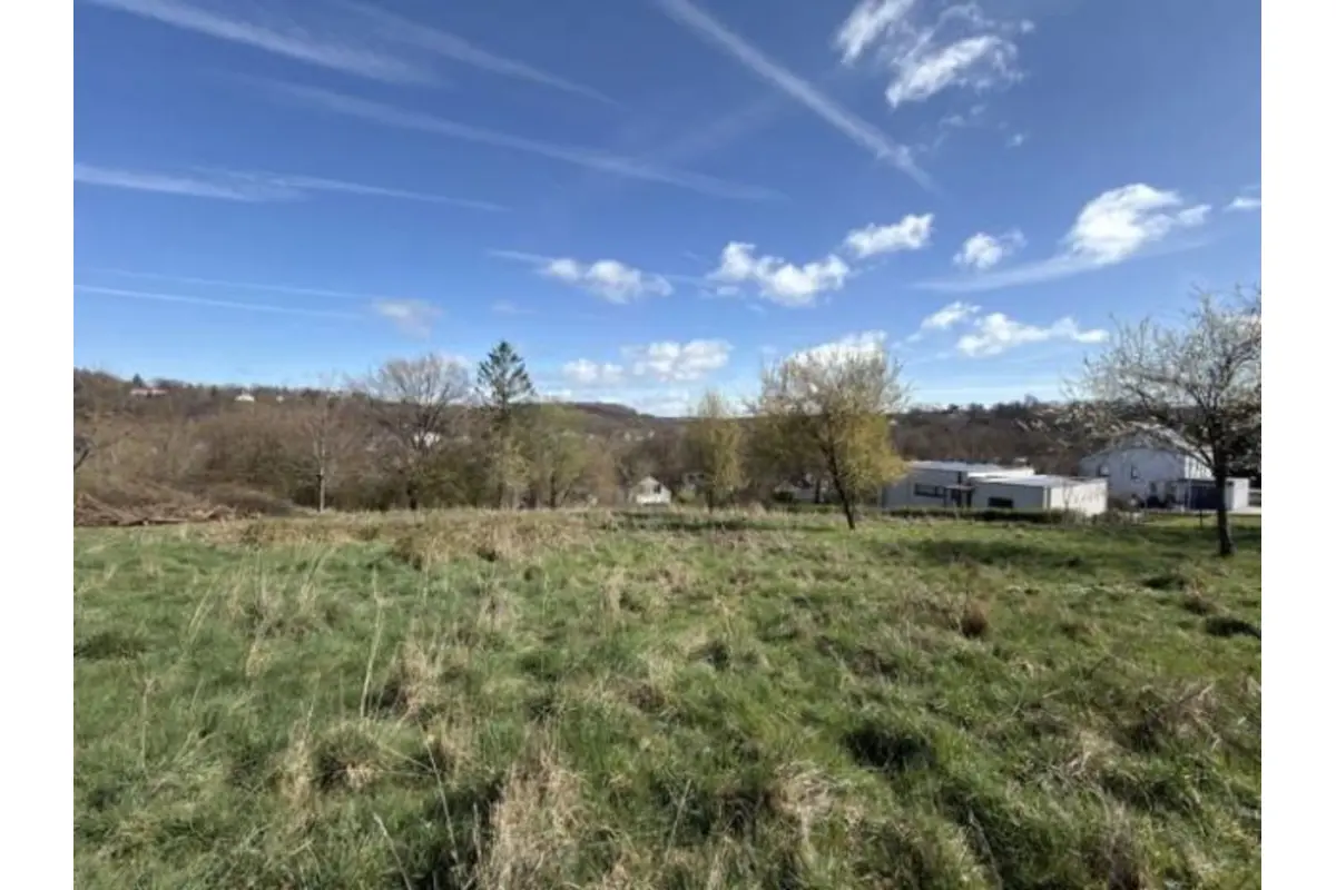 Grond te  koop in Eupen 4700 349000.00€  slaapkamers m² - Zoekertje 745312